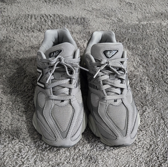 New Balance 9060 Shadow Grey Size 6 Men Womens 7.5 Worn Once Like New. No Box - Picture 8 of 11
